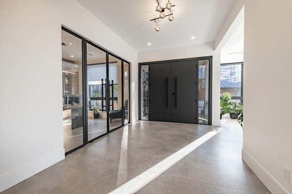 Cửa Kính Trượt Phòng Khách – Giải Pháp Tối Ưu Không Gian Hiện Đại