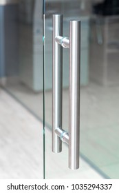 Cấu tạo cửa kính cường lực và những lưu ý khi lắp đặt