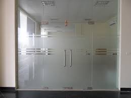 Cấu tạo cửa kính thủy lực – Tìm hiểu chi tiết từng bộ phận quan trọng