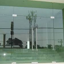 Cửa Kính Cường Lực 12mm – Lựa Chọn Hoàn Hảo Cho Không Gian An Toàn Và Sang Trọng