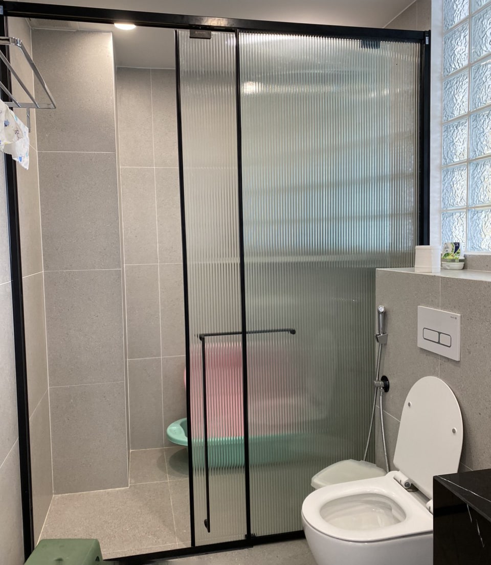 Lựa chọn kính cường lực cho cửa và vách tắm – Hướng dẫn chi tiết