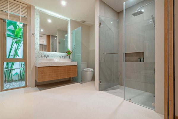 Vách Kính Cường Lực Nhà Hàng – Nâng Tầm Thẩm Mỹ Không Gian Ẩm Thực