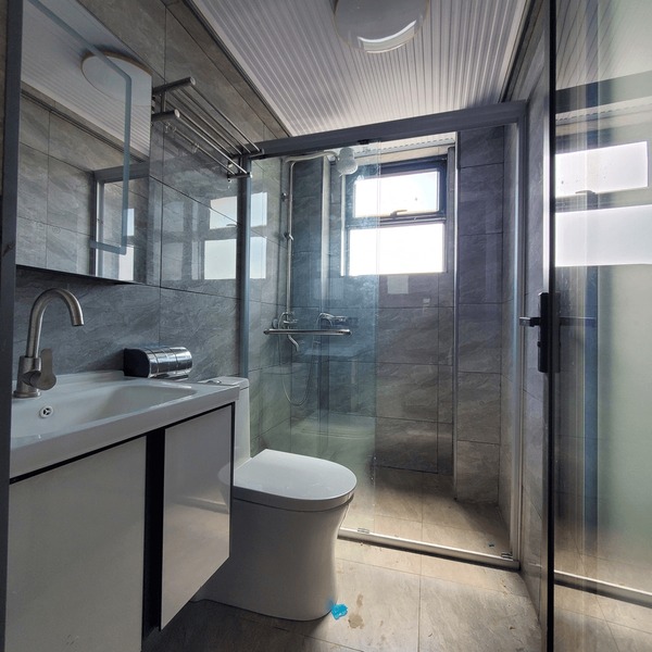 Vách Kính Phòng Ngủ – Không Gian Riêng Tư Nhưng Vẫn Thoáng Đãng